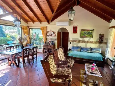 Casa 2 ambientes con 1 baño