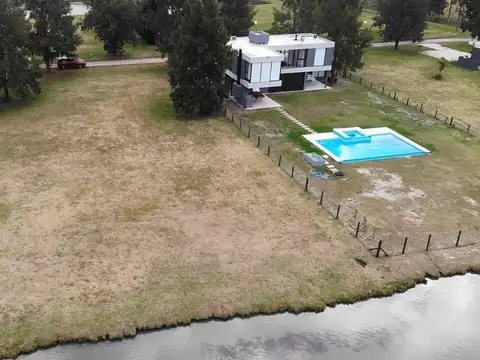 Posada de los Lagos, Ruta 2 Km 72 100