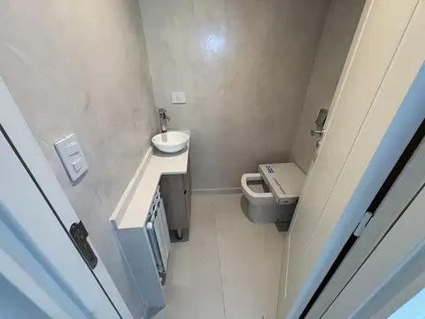 Venta De Departamentos De Categoría En Pozo En Barrio Naón. 4 Ambientes