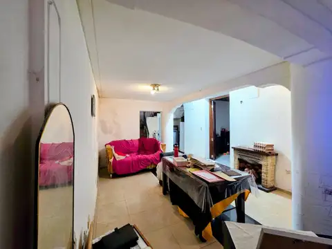 Casa 5 ambientes con 4 baños