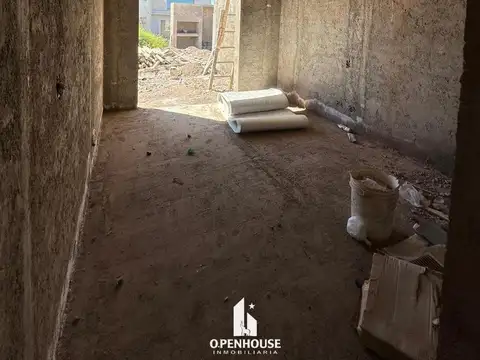 OPENHOUSE vende hermosa casa a estrenar en Barrio La Luisa