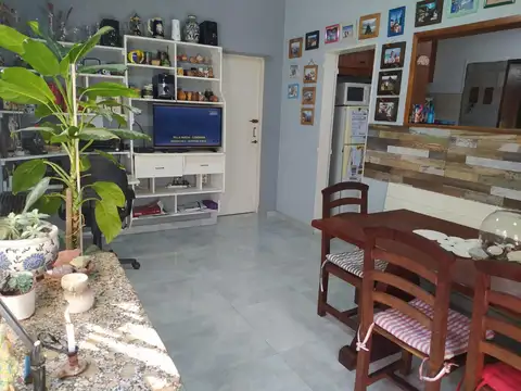 VENTA CASA 4 AMBIENTES FCIO VARELA