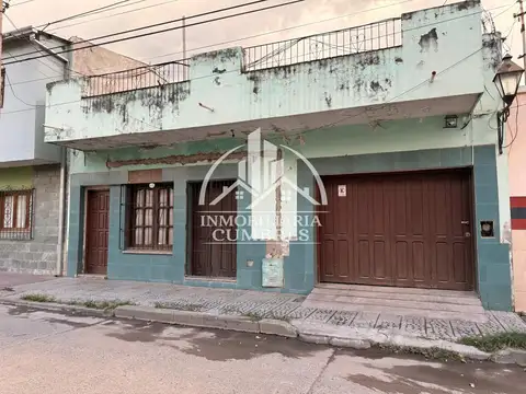 Casa en venta en Av. Yrigoyen
