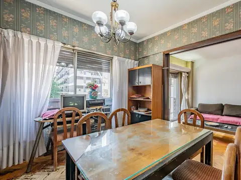 Departamento 4 ambientes con 2 baños