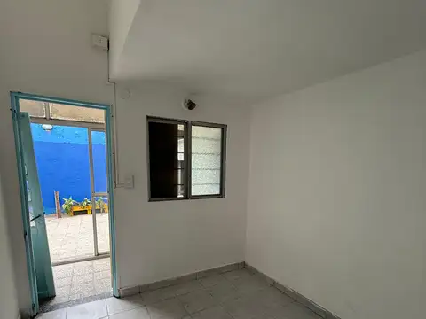 ALQUILER TIPO CASA 5 AMB PARRILLA