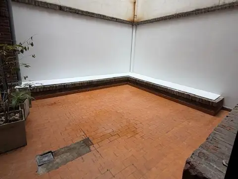 Local en Alquiler en Monserrat, $ 1.600.000