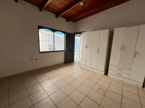 Depto. 1 dorm con cochera a cuadras de Paso de Los Andes
