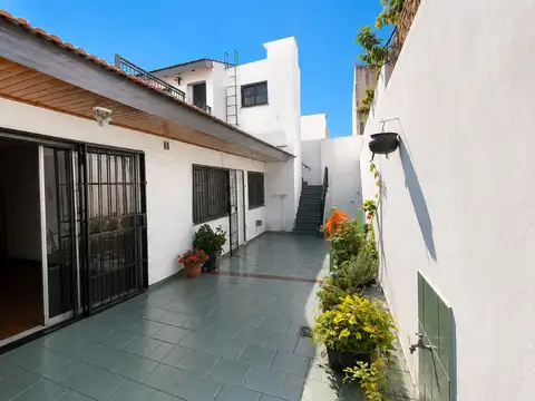 PH 4 AMB AMPLIO PATIO, TERRAZA, LAVADERO Y QUINCHO