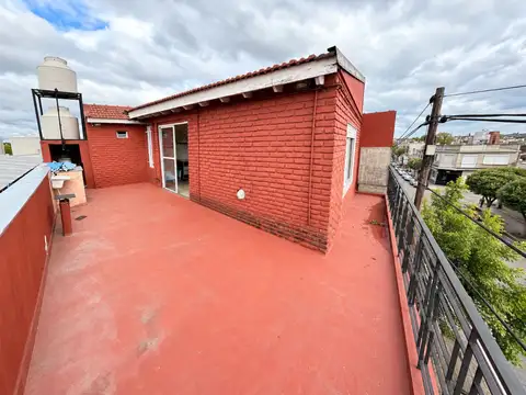 Venta monoambiente divisible terraza caseros