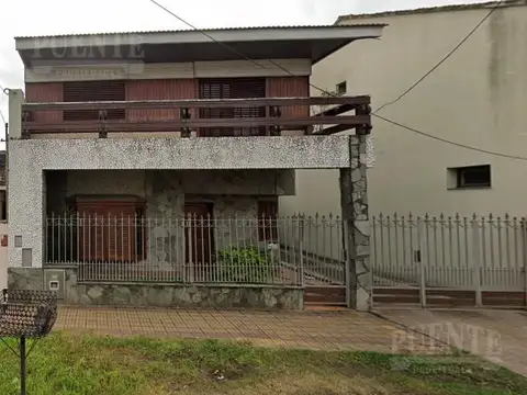 Casa en Banfield Este