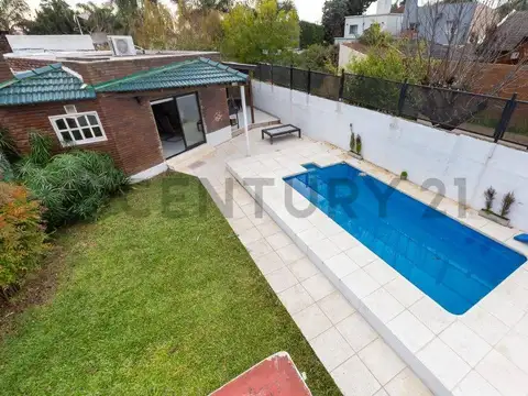 Casa en Venta en Castelar, USD 190.000