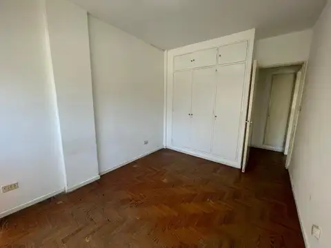 Departamento de 2 ambientes en el centro de Quilmes