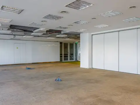 Oficina en Alquiler al Este