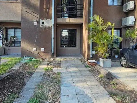 Duplex 3 ambientes en venta Ituzaingo