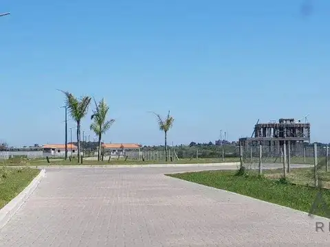 Terreno en Venta 60  mts Frente