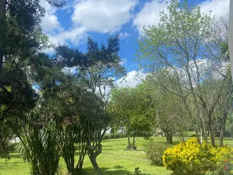Terreno con amarra propia en Club Jardín Náutico Escobar
