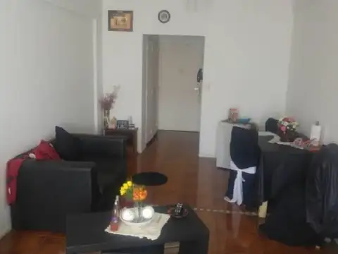 Cerrito 100, Piso 7