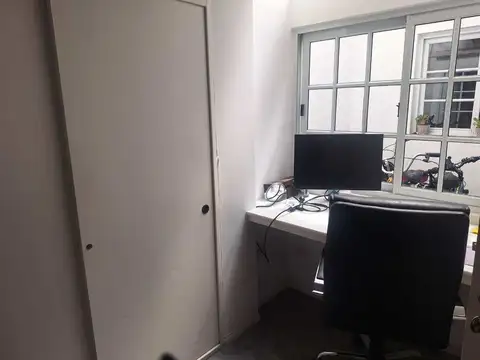 Casa 7 ambientes con 2 baños