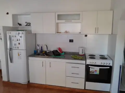 Casa 2 ambientes con 1 baño