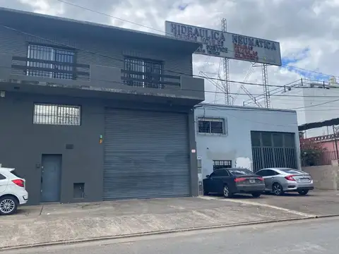 Alquiler galpon 900m2, Victoria, San Fernando.