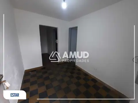 Casa en Alquiler con 1 cochera