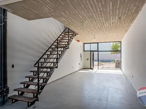 Local en Venta en Manuel B Gonnet, USD 220.000