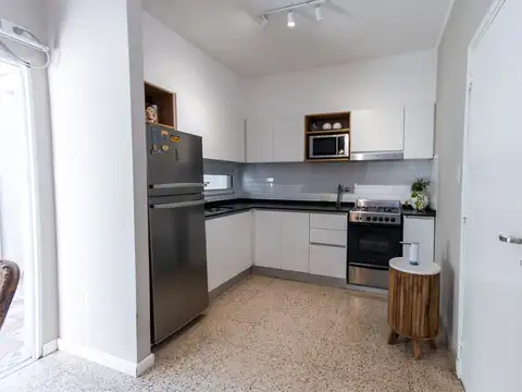 4 de Enero 3400