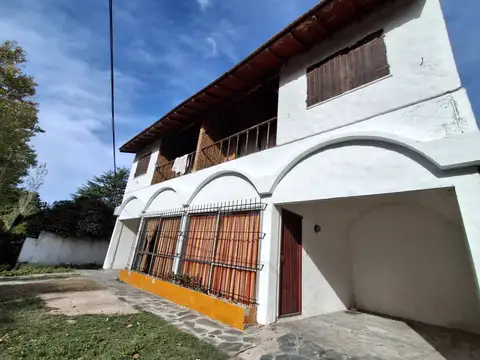 Alameda 307 entre 209 y 210