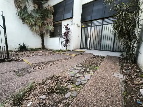 Local en Alquiler en Villa Urquiza, $ 2.300.000