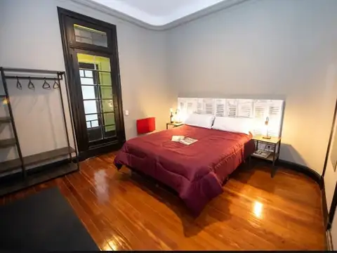 Alsina 1200, Piso 1
