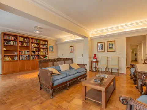 Departamento en Venta de 5 ambientes