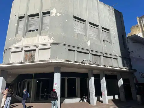 RIOJA AL 900 AQLUILER LOCAL EN ROSARIO