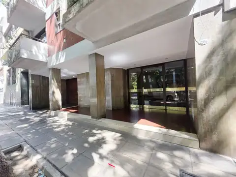 VENTA DEPARTAMENTO 2 AMBIENTES CON BALCON RECOLETA
