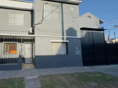 casa con patio disponible en alquiler