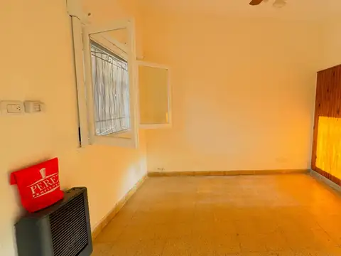 Bartolome Novaro 2700, Piso pb