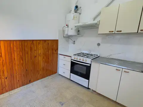 Bartolome Novaro 2700, Piso pb