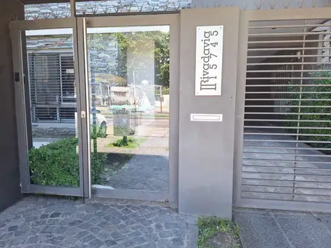 VENTA OFICINA LOCAL CON COCHERA FRENTE HAEDO NORTE