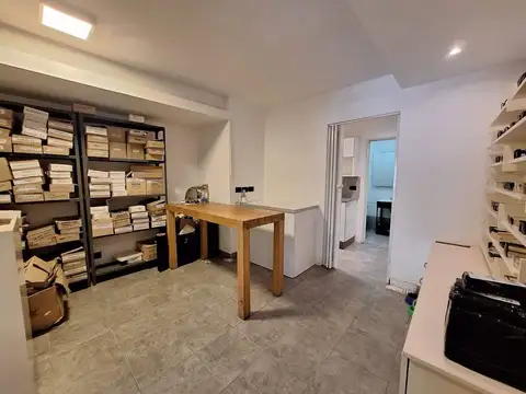 Oficina en Venta con 1 cochera