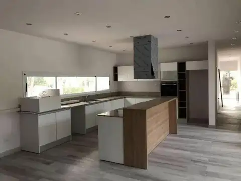 Casa en Venta al Este