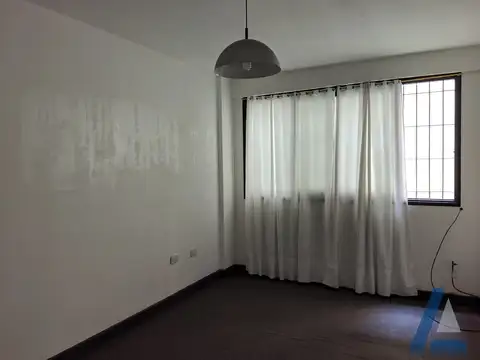 Oficina en Venta en Centro calle 8, USD 18.000