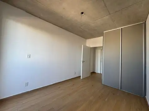 Dep 2 ambientes en venta c/balcón Colegiales