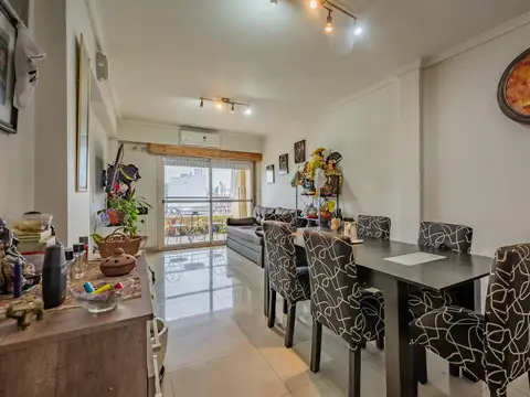 Venta - Departamento - 2 Ambientes - Cochera - Parque Avellaneda - Balcon - Apto Credito - Permuta