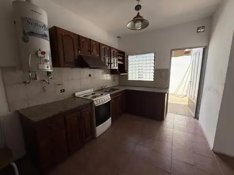 ALQUILER BANFIELD PH EN PLANTA BAJA 3 AMB/ PATIO!