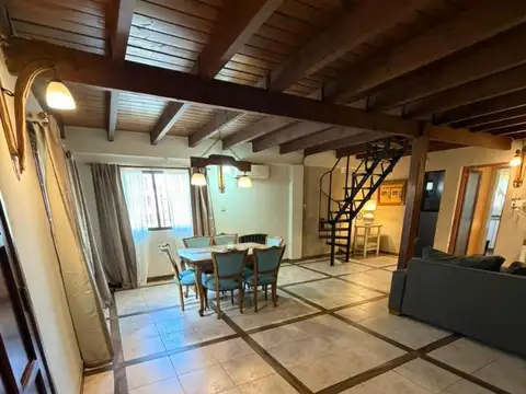 Casa 5 ambientes con 3 baños