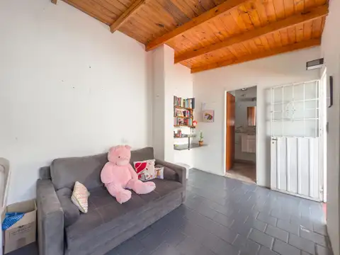 Depto Tipo Casa en Venta 50 años