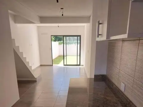 Casa en Venta en Berazategui, USD 90.000