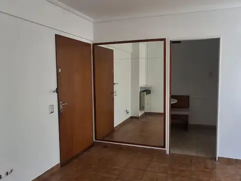 Departamento en Alquiler en Martinez, $ 1.100.000