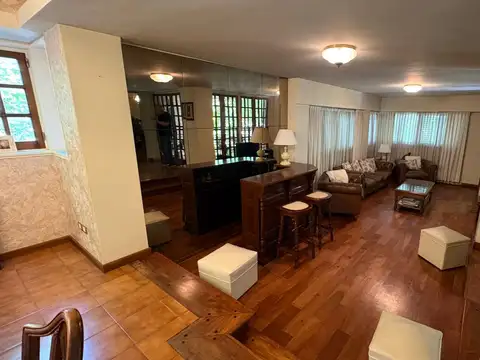 Casa 7 ambientes con 3 baños