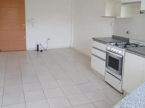 Av. Alberdi 45 Bis , Piso 02