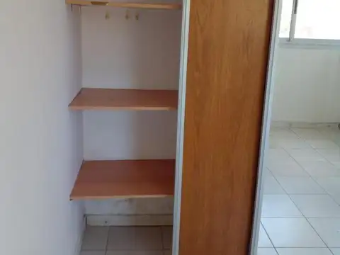 Departamento en Alquiler en Alberdi, $ 400.000